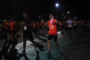 BIB: 21205, 934
                            <button type="button" onclick="openModal(10599590)" class="btn btn-primary btn-sm float-right btn-popup" data-toggle="modal" data-target=".modal-high-quality">
                        <i class="fas fa-shopping-cart"></i> Add to Cart
                    </button>
                                            <button type="button" onclick="isThisMe(10599590, true)" class="btn btn-success btn-sm float-right btn-popup btn-isme hidden" data-toggle="tooltip" data-placement="bottom" title="นี่คือรูปของคุณใช่ไหม คลิกที่นี่เพื่อเอาเข้าอัลบั้ม">
                        <i class="fas fa-plus"></i> Add to album
                    </button>
                    <button type="button" onclick="isThisMe(10599590, false)" class="btn btn-warning btn-sm float-right btn-popup btn-isnotme hidden">
                        <i class="fas fa-ban"></i> Remove from album
                    </button>